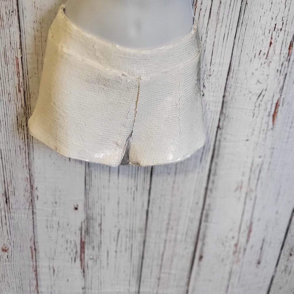 Guess shorts 6